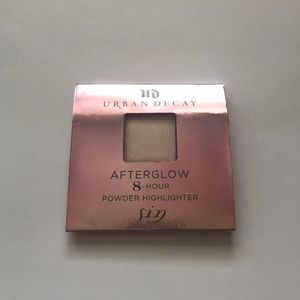 Urban Decay Powder Highlighter